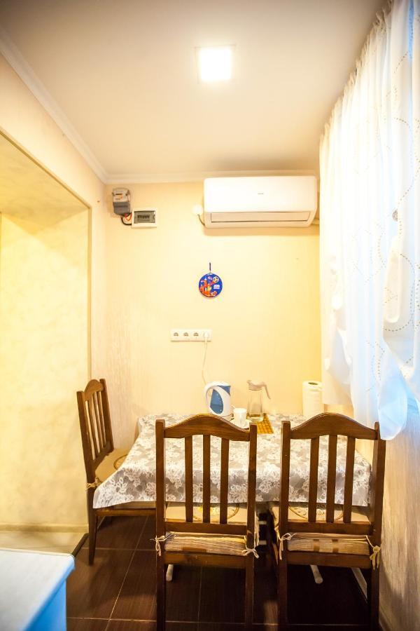 Guest House Happy Holidays Tbilisi Eksteriør billede