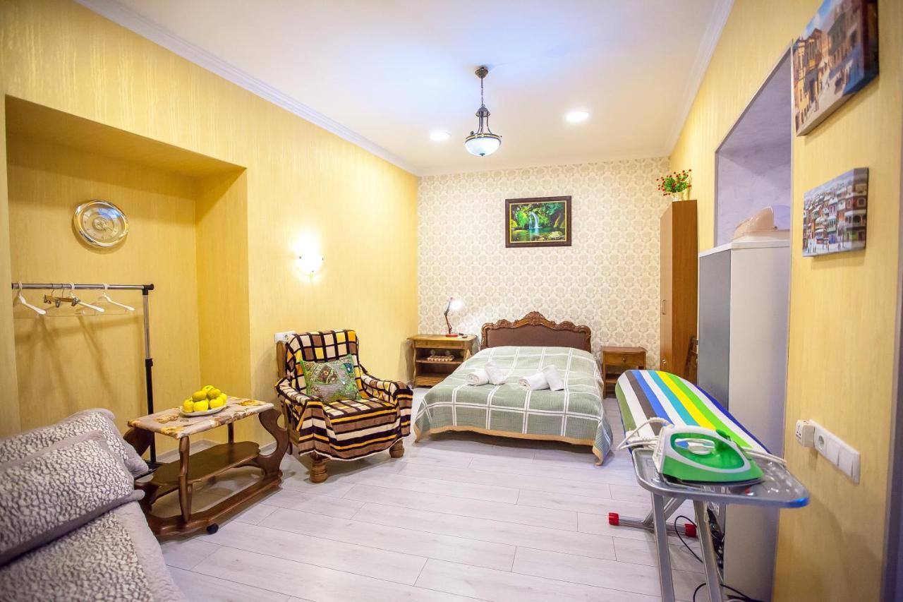 Guest House Happy Holidays Tbilisi Eksteriør billede