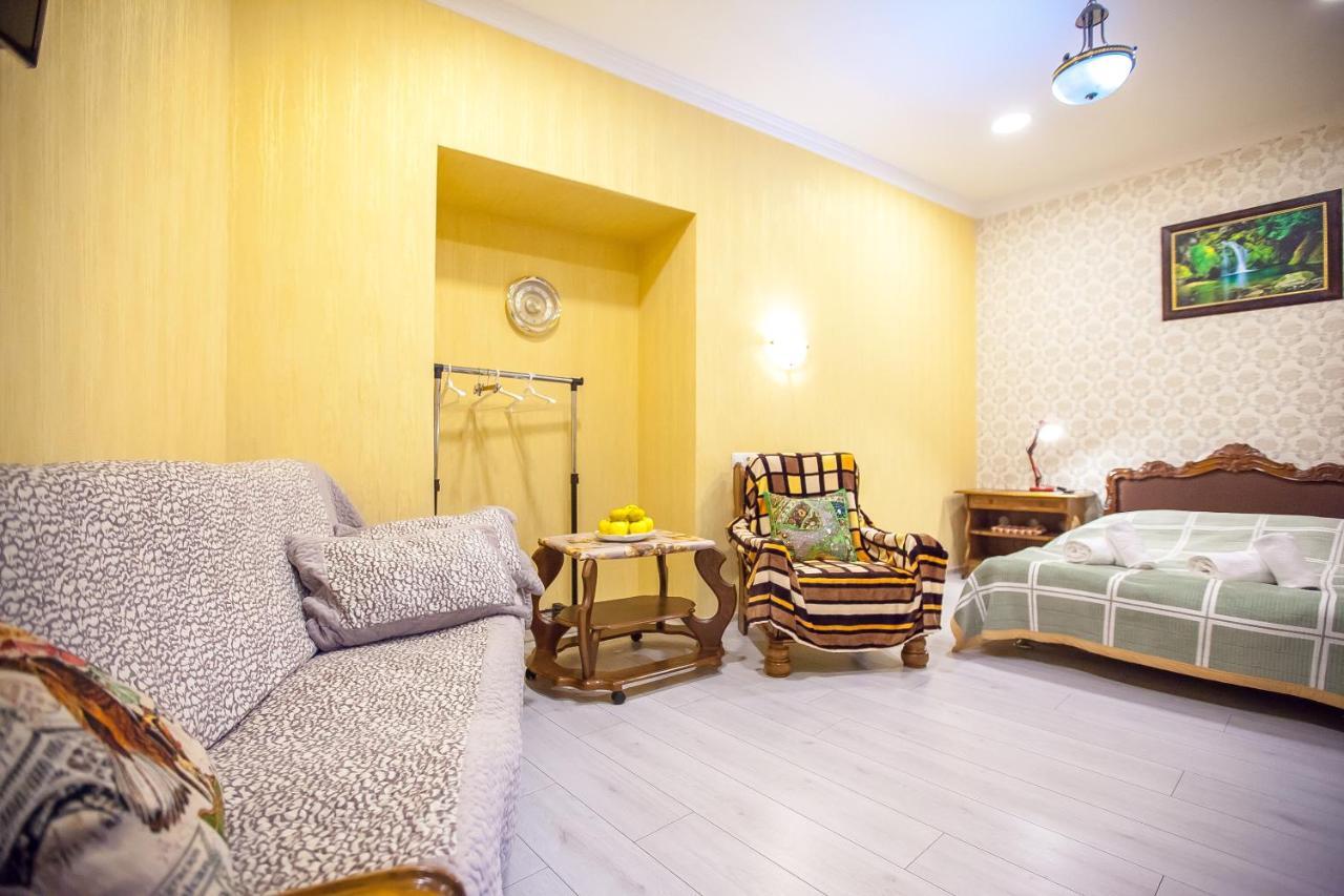 Guest House Happy Holidays Tbilisi Eksteriør billede